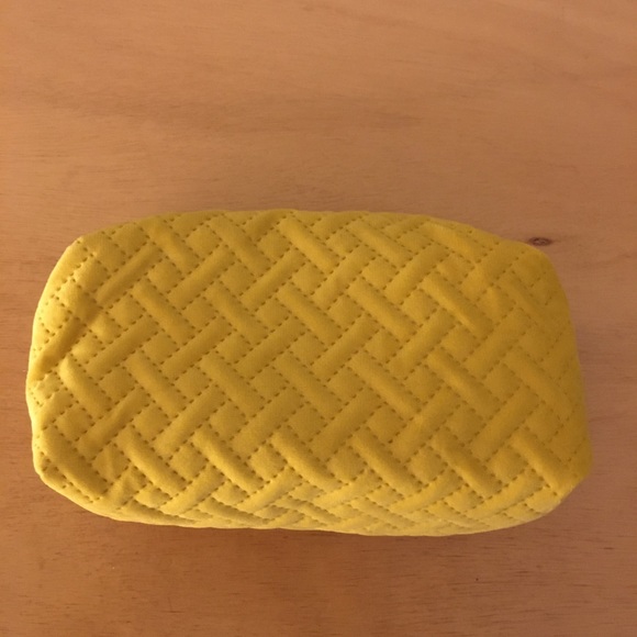 7pc Makeup Bundle Highlighters Eye Shadows Lip balm Concealer Brush Lipstick Bag - Picture 10 of 10